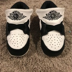 Jordan crib shoes